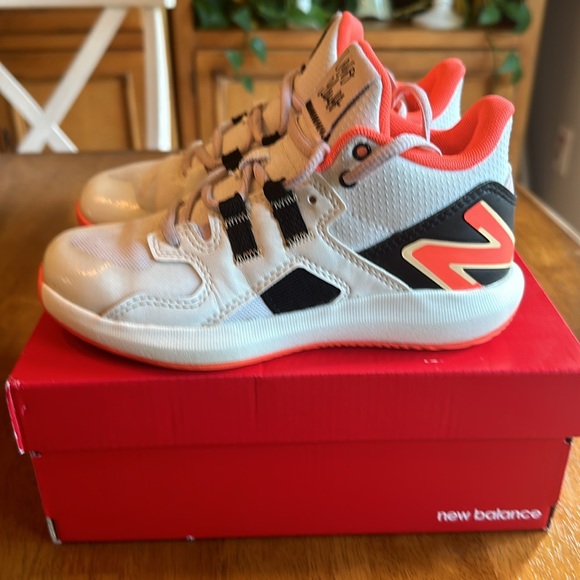 New Balance CG1. This is Coco Gauff’s signature shoe. Great shoe in great shape. - Picture 3 of 3